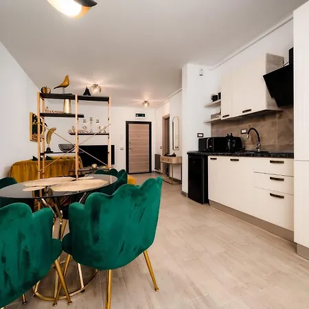 Apartment Luxury Sea Boutique & Spa Piscina Sauna Jacuzzi Gym