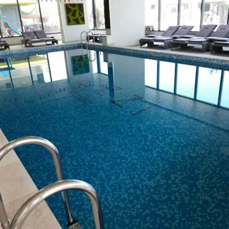 Luxury Sea Boutique & Spa Piscina Sauna Jacuzzi Gym * Năvodari