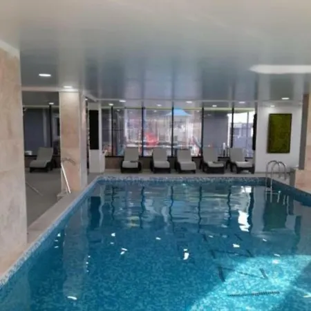 Luxury Sea Boutique & Spa Piscina Sauna Jacuzzi Gym Lägenhet *
